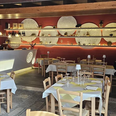 Le Lancitedde 住宿加早餐酒店 *